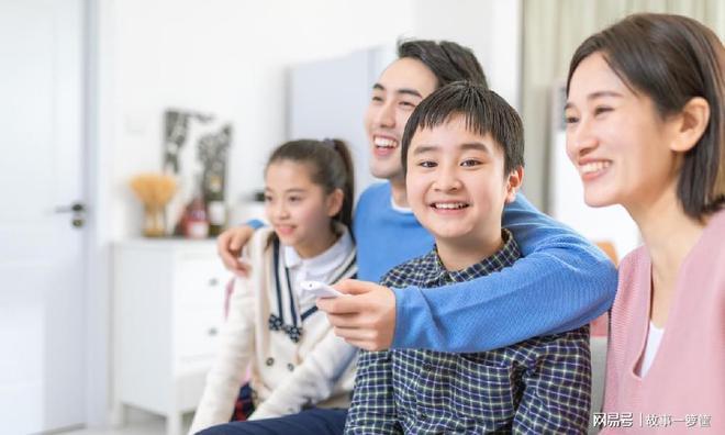 2024年，深圳要干这十件民生实事！食品安全、医疗、住房、教育、养老都有提到……