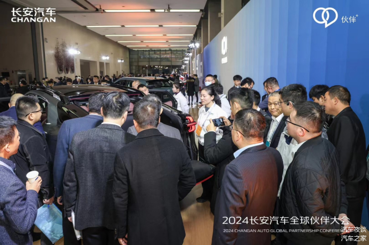 【公告精选】中国重工签订多艘超大型油轮新造船合同；东风汽车1月汽车销量增长176%