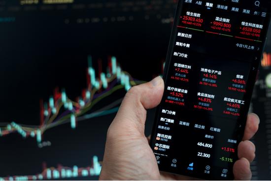 香港机管局零售债券首日挂牌 高收1.6%