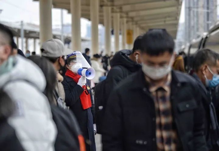大范围雨雪来了！返程注意！多地停开、停运……