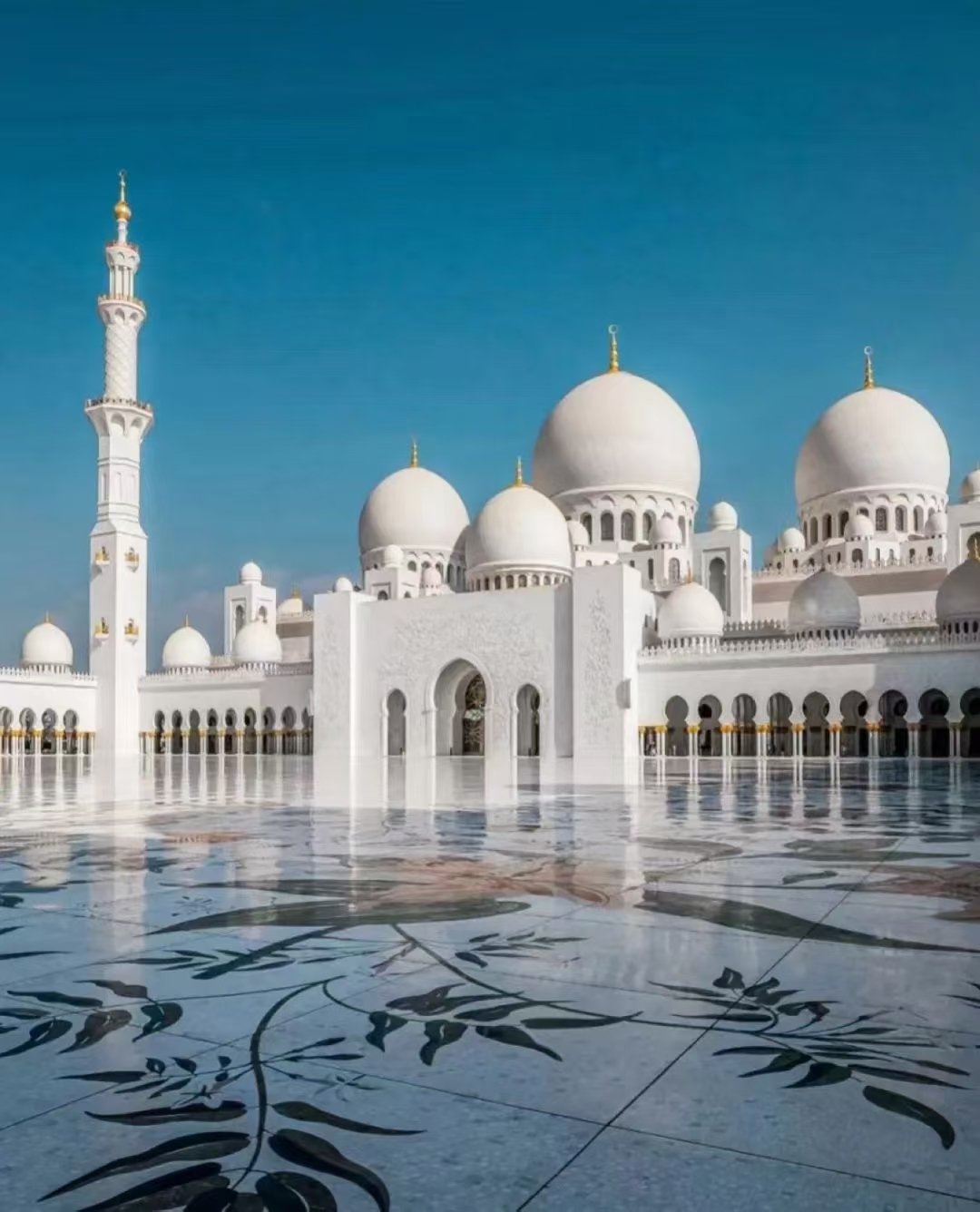 迪拜在欧洲和东亚之间造了一个国际金融中心