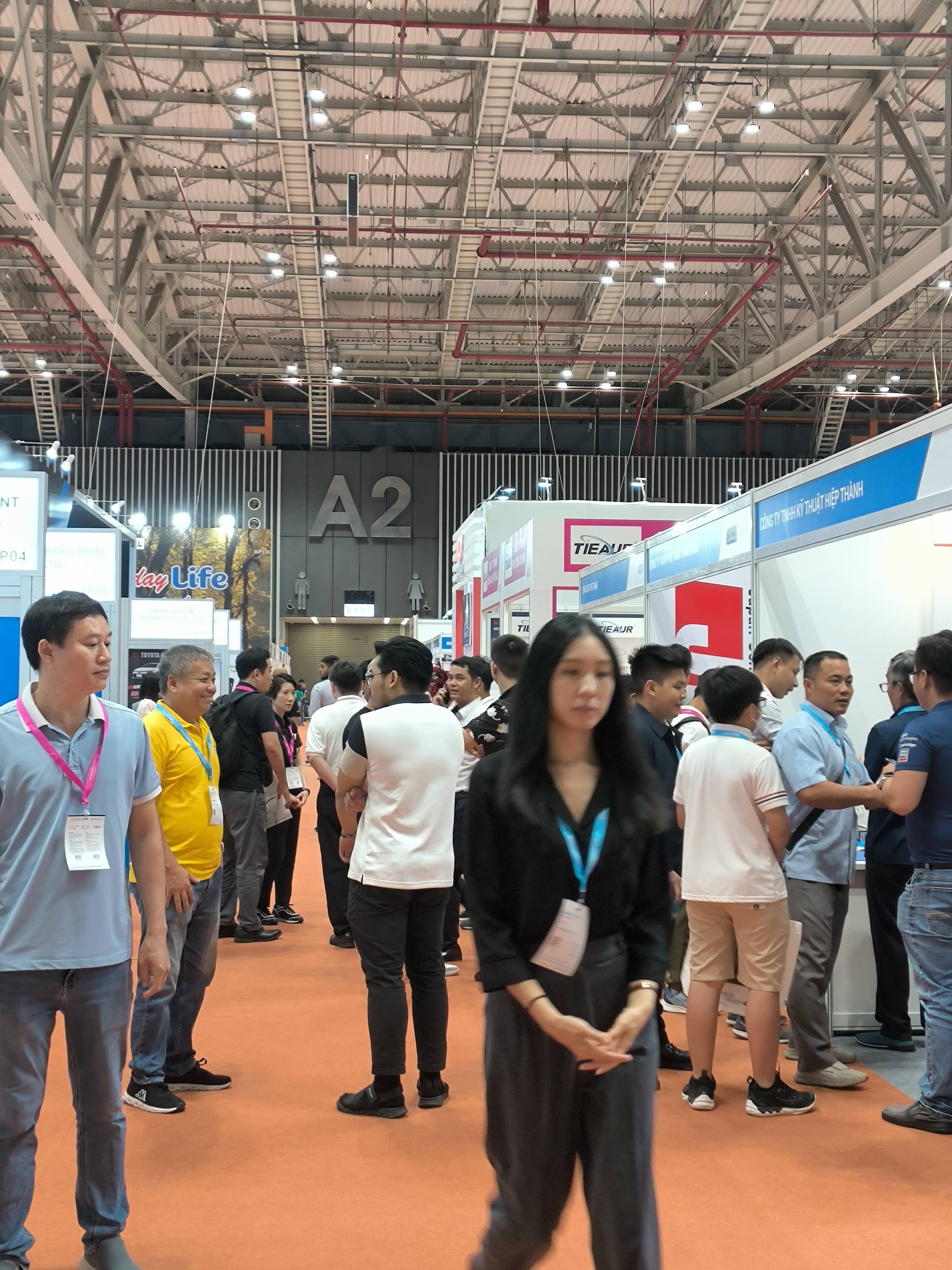 越南参加2025年东南亚半导体展览会