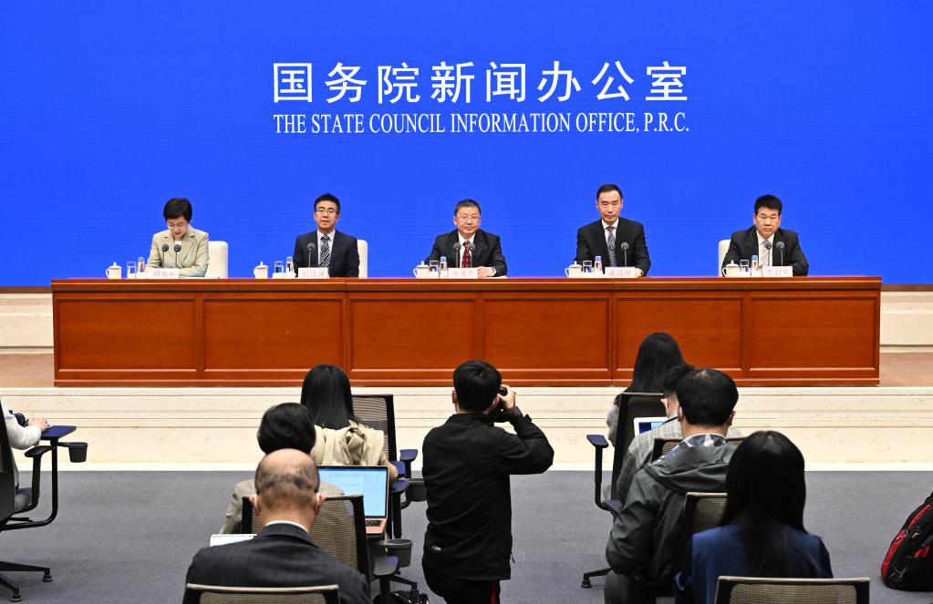 今日看点｜国新办将举行进一步保障和改善民生有关政策情况新闻发布会