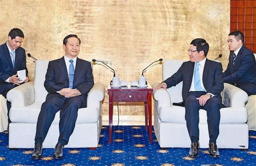 越南工贸部长会见多家美国企业代表