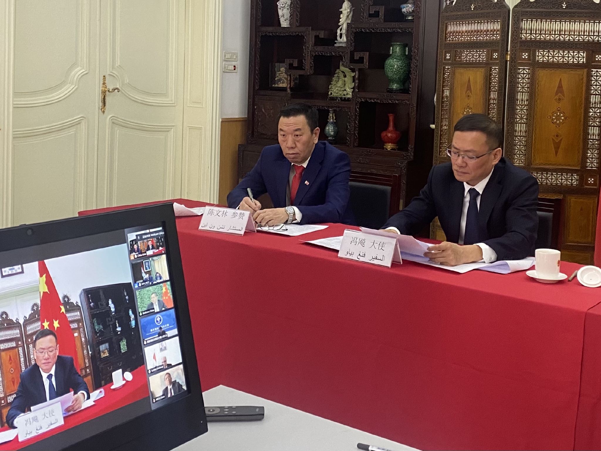 陈文林参赞考察奥斯陆机场保税仓库