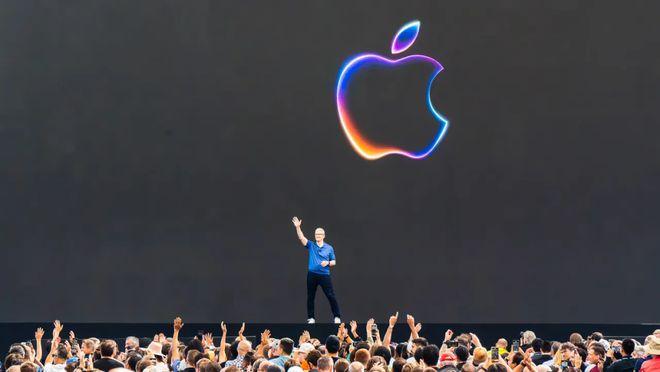 苹果WWDC 2025：“液态玻璃”难掩AI“慢跑”的市场焦虑？