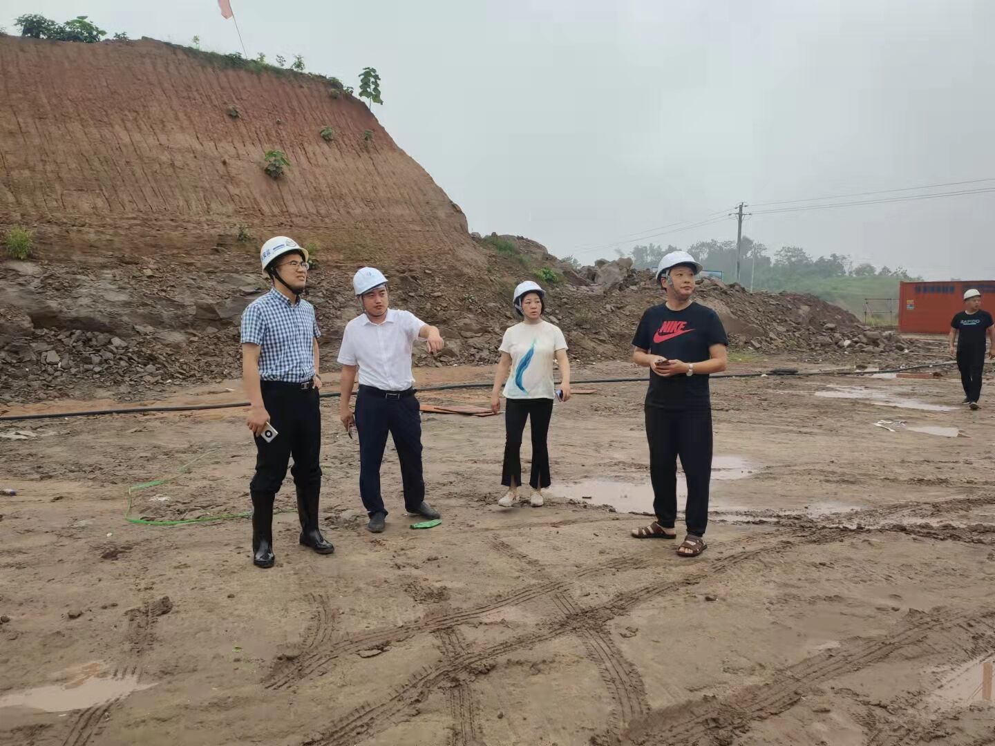 【e公司观察】从“事后追责”转向“事前预防” 严监管护航直播电商