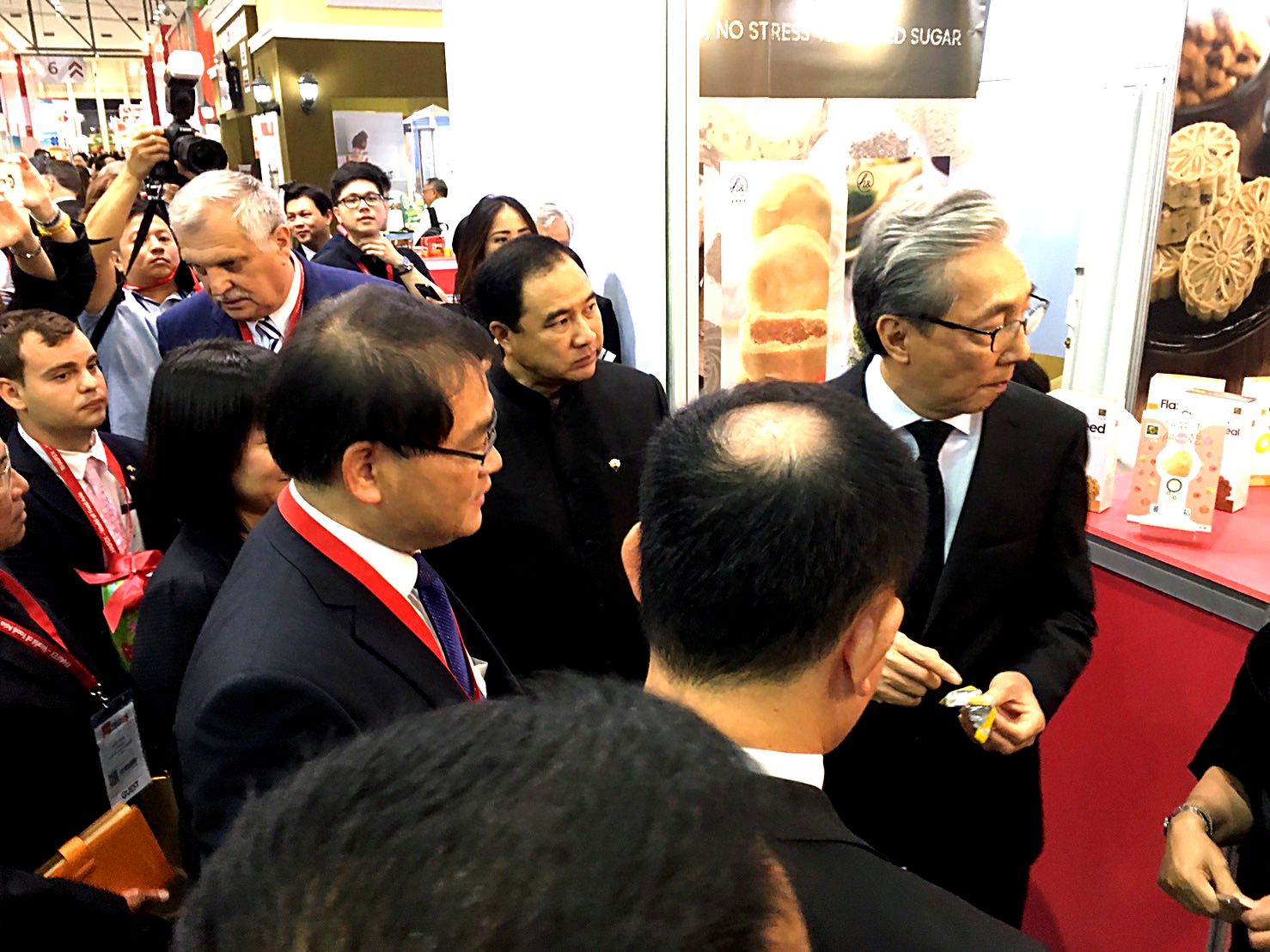 韩国贸协举行“釜山汽车零部件行业座谈会”