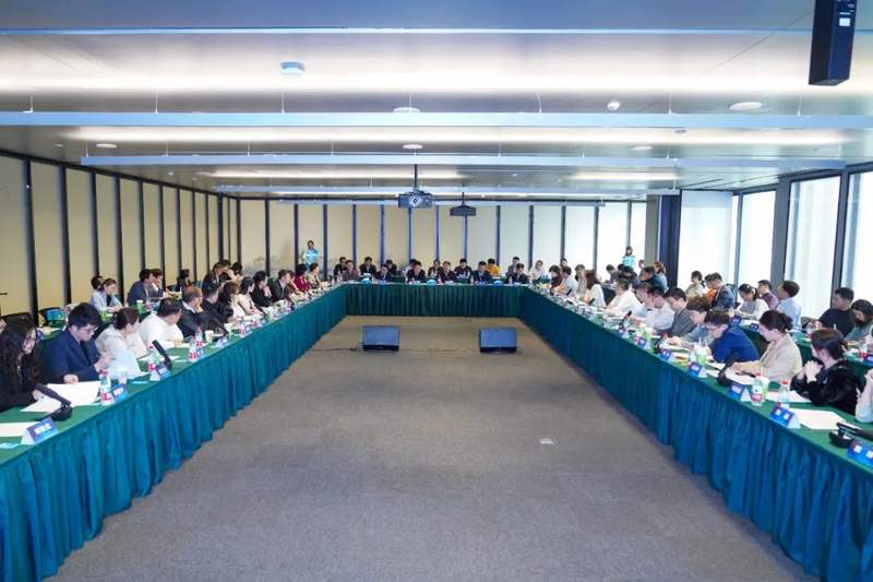 约旦王储强调科技驱动与青年赋能的重要性