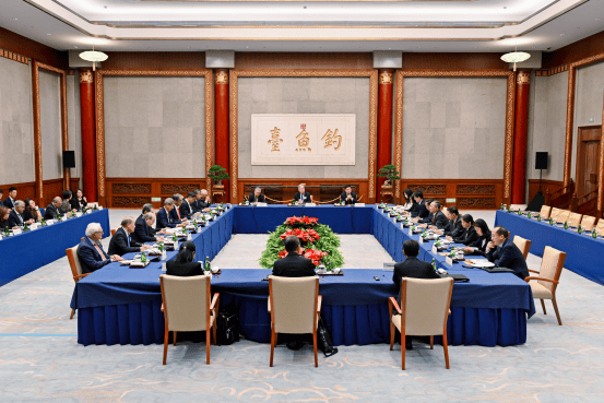 国家金融监管总局局长李云泽：支持外资机构在理财投资、资产配置等领域加大布局