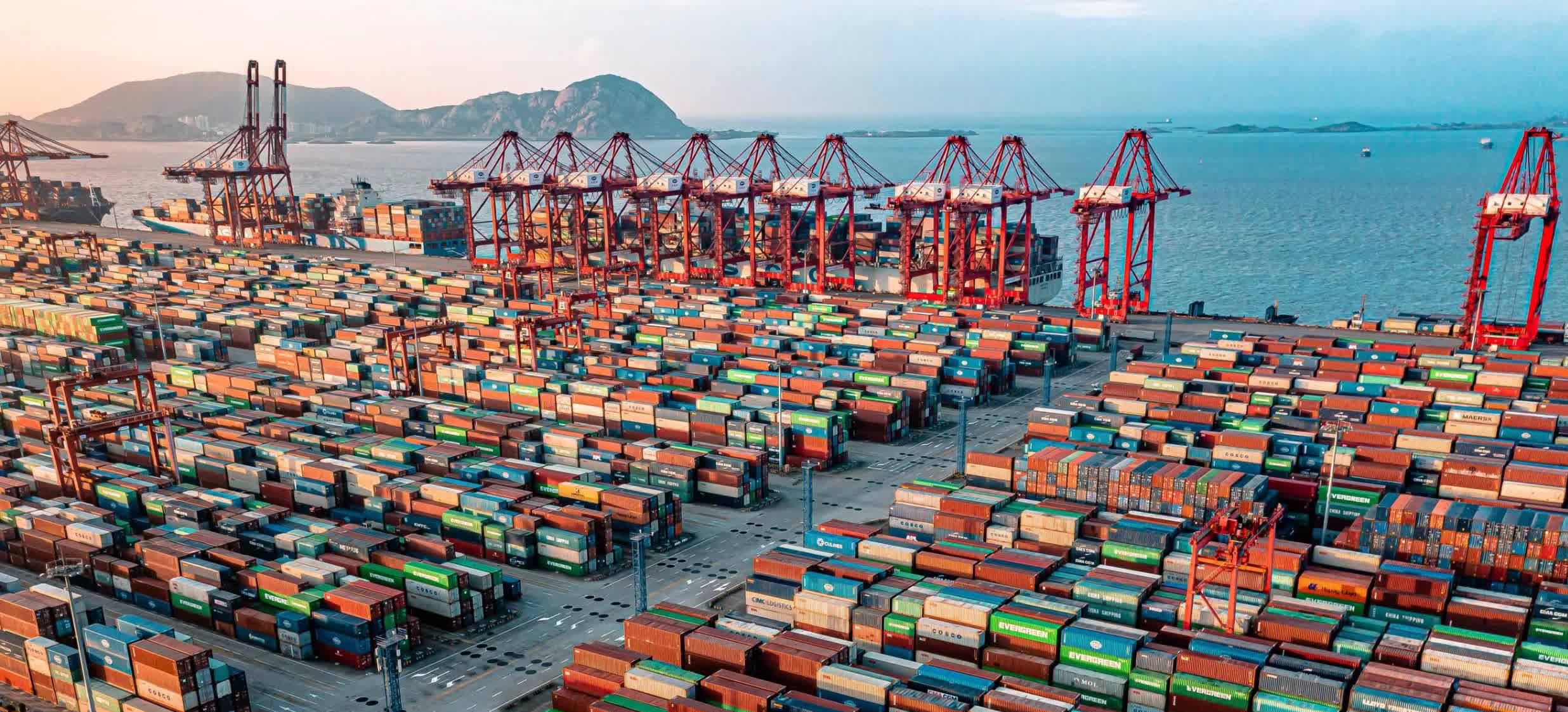 进出口银行发行100亿元支持上海稳外贸促发展主题债券