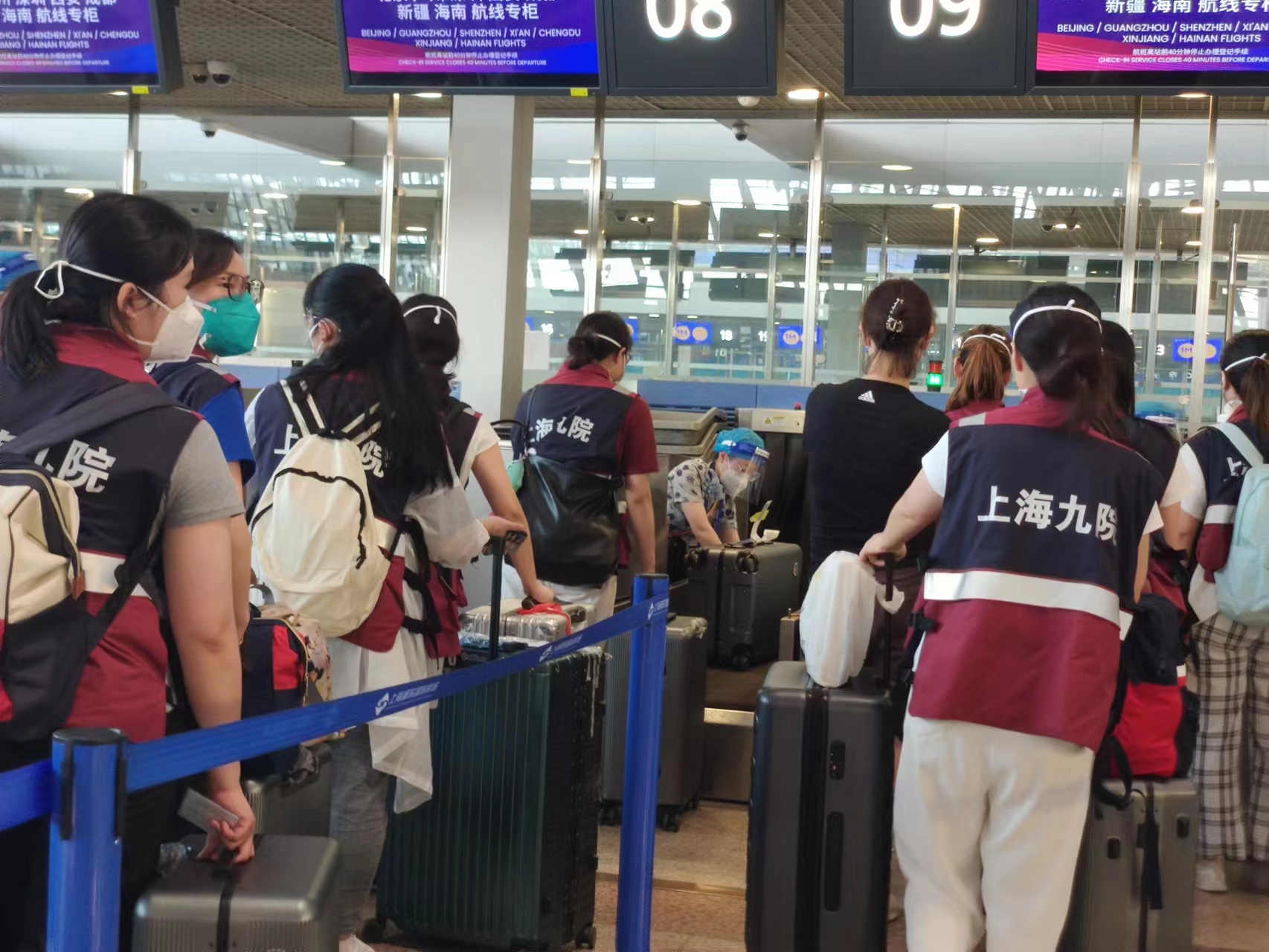 37名遭美驱逐尼泊尔人昨日搭乘包机抵尼