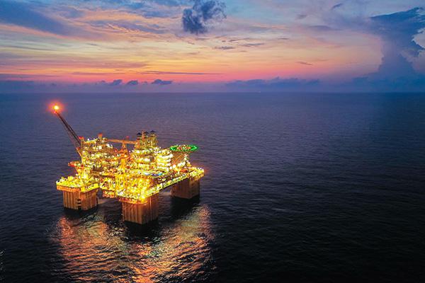 探访我国最大海上油田：增储扩产再上新台阶 深海科技迎新机遇