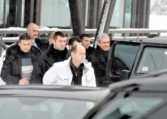 波黑4月底国内存款增长至342.2亿马克