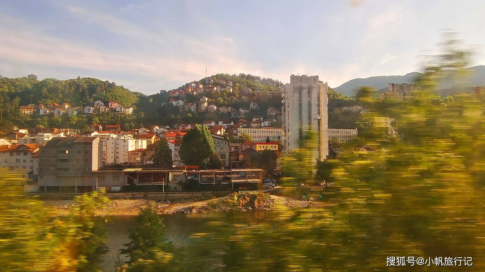 波黑今年1-5月进出口总额超200亿马克