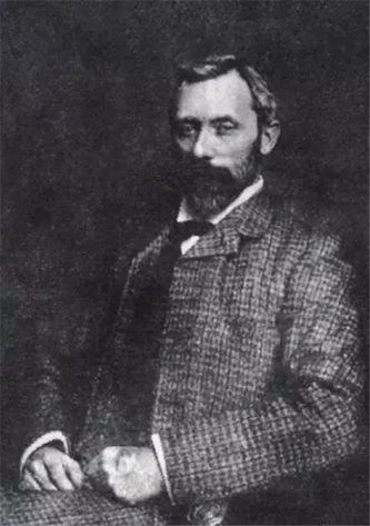 一个人与一部书――《庐山百年别墅》的出版及其价值