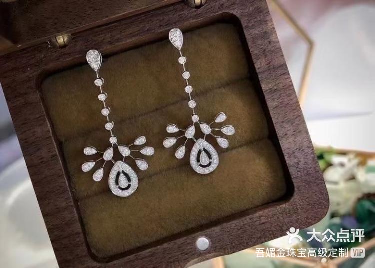 铂金成黄金“平替”！实探深圳水贝： 部分商家转战新赛道