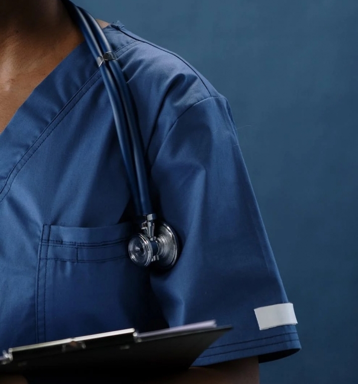 佰泽医疗上市首日大涨42%，专注于肿瘤全周期医疗服务