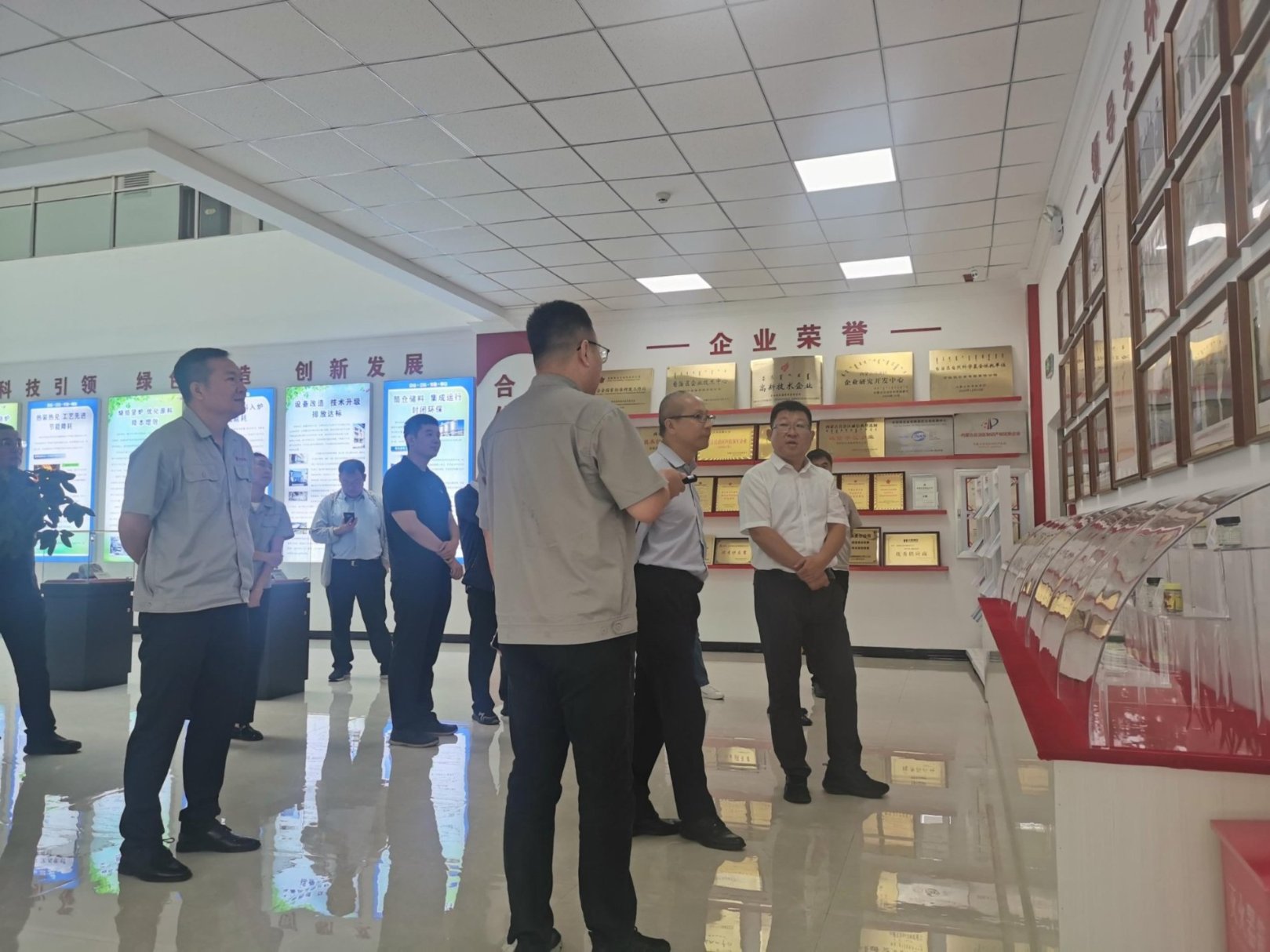 河南证监局联合沪深证券交易所举办上市公司科技创新公司债券融资专题培训