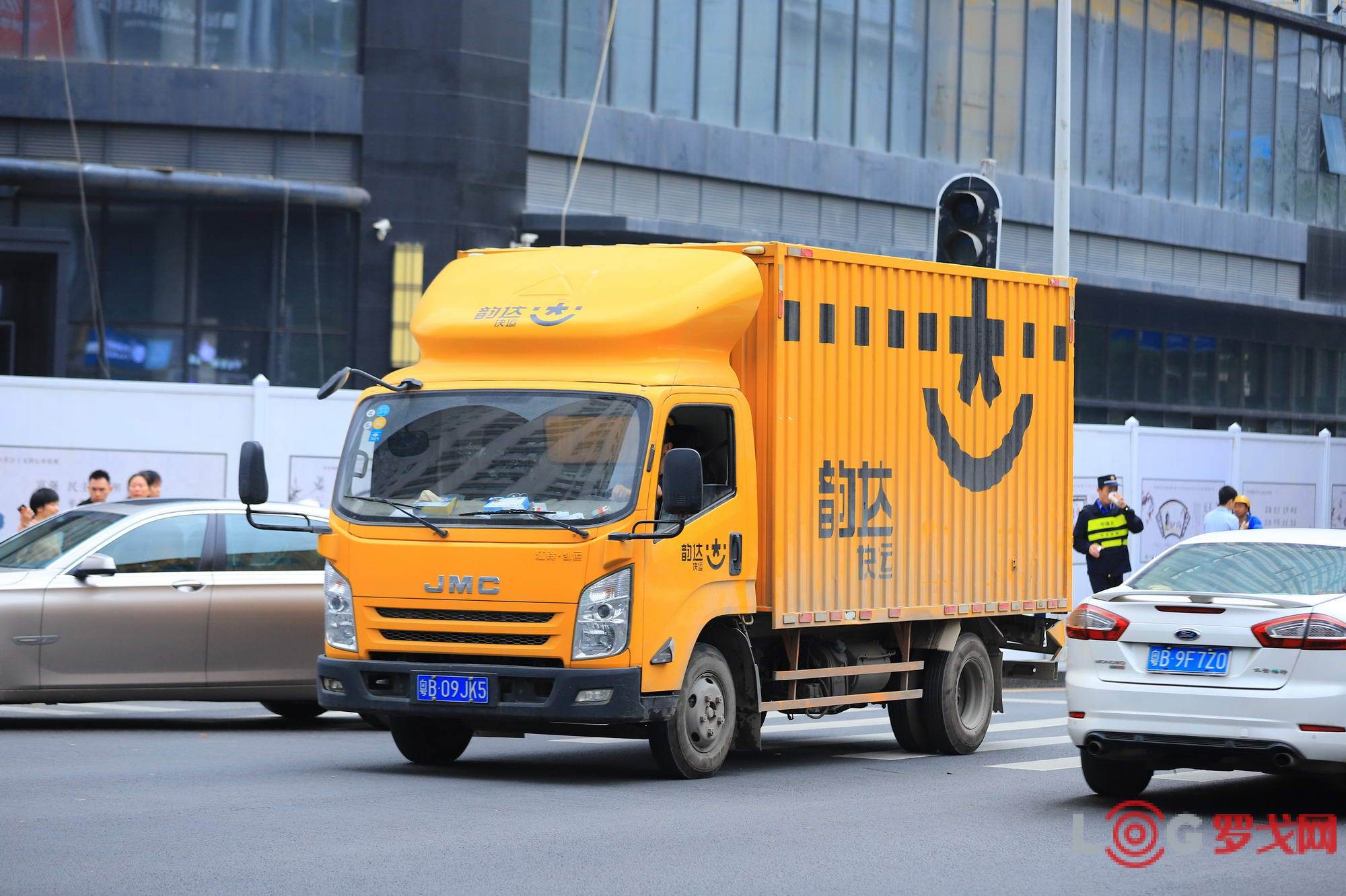 韵达股份:Q1净利跌超两成,加盟商管理顽疾难改,业务量增速掉队