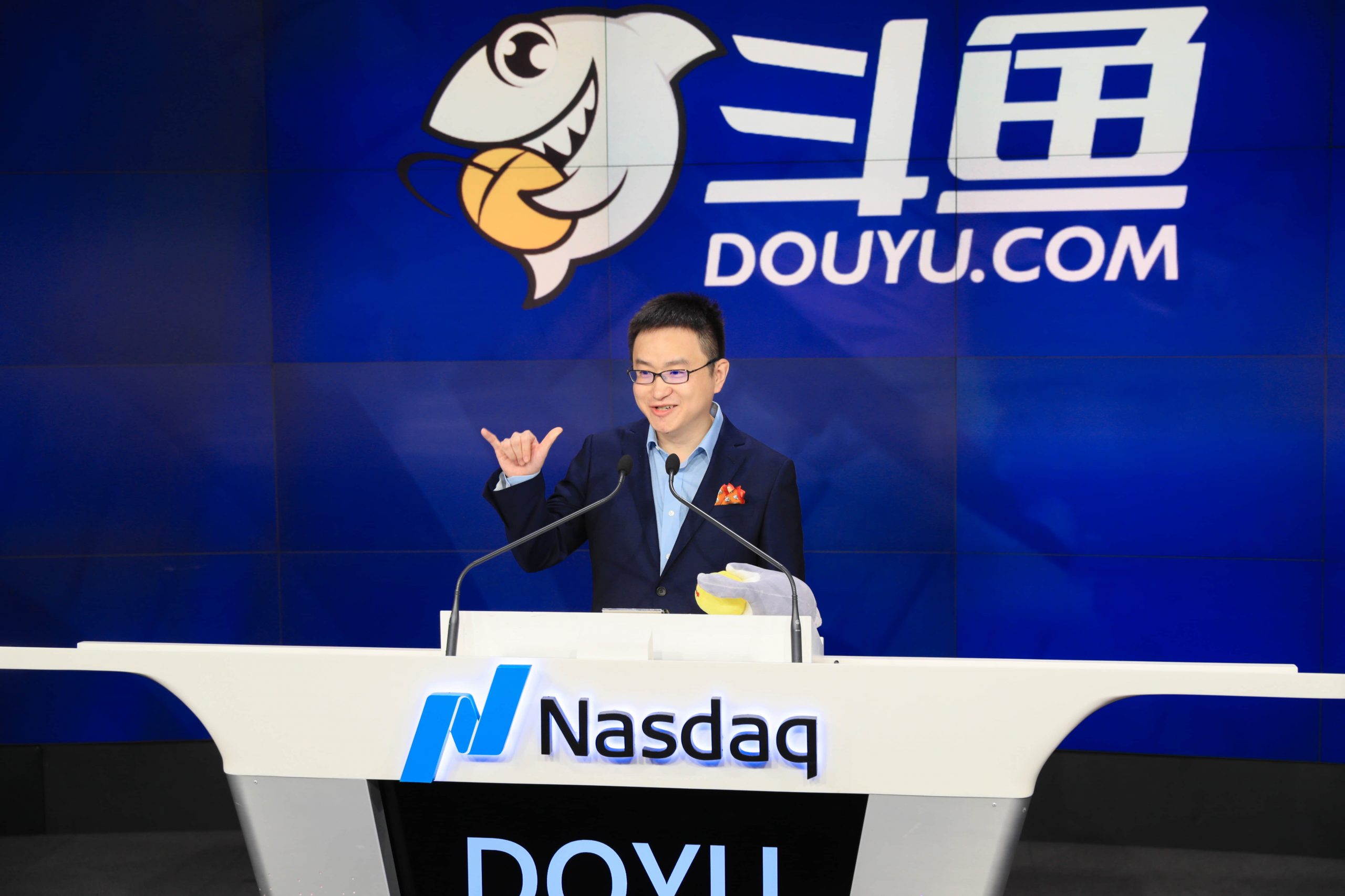 镁信健康拟赴港上市，药险“链接者”是如何实现一年20亿营收的？