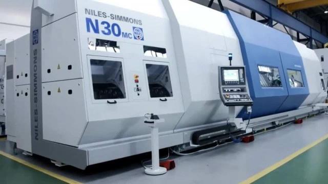 英国工业联合会称，英国服务业信心跌至两年半低点