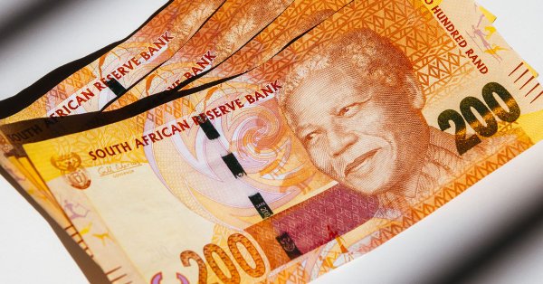 2024年嘉能可向南非政府缴税28亿兰特，承诺支持南非能源转型