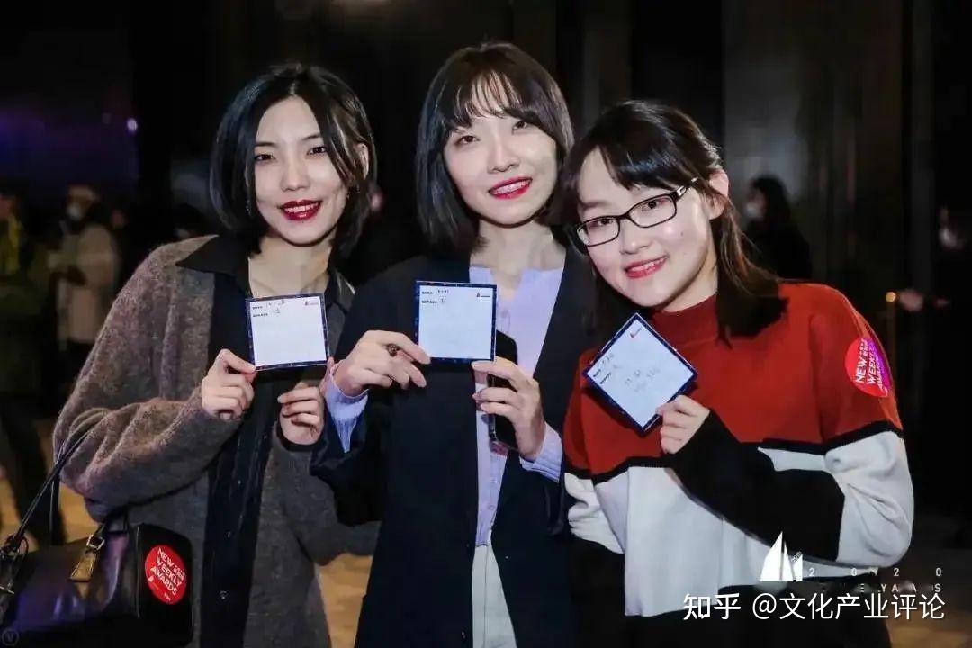跟着演唱会去打卡，撬动城市的夏日经济学