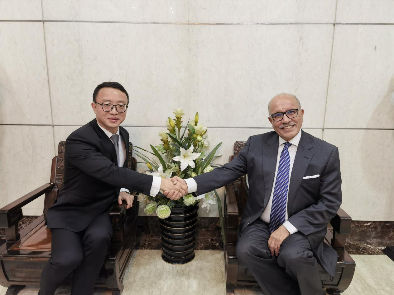 杨广元公参应约往见巴基斯坦特别投资便利化委员会常秘库雷希
