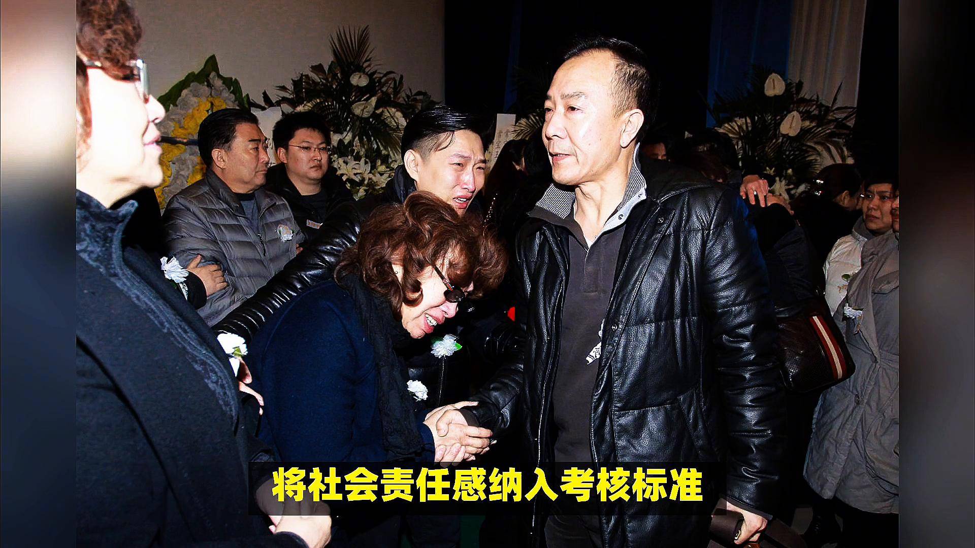 部长推动恢复公众信任