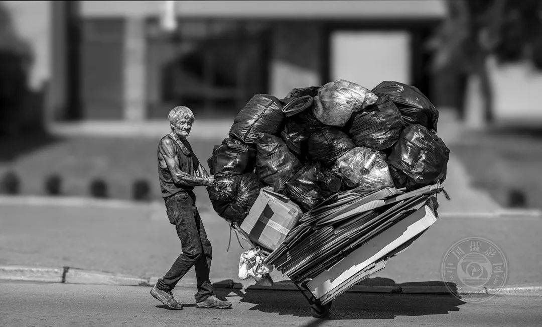 波黑2025年第一季度实际GDP增长率为1.7%