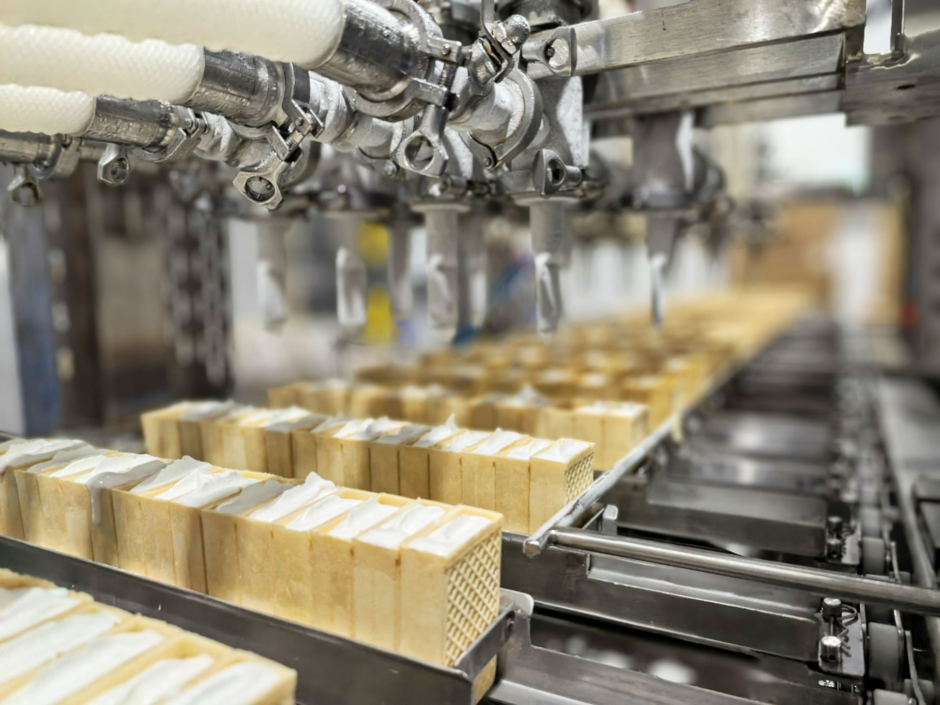 江苏上半年货物贸易进出口总值同比增长5.2%