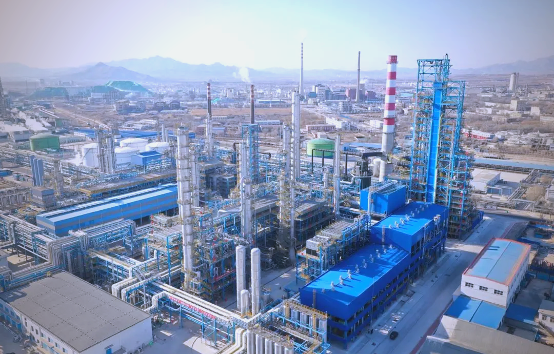 中晟高科控制权变更之际，中景石化全球最大烷烃基地投产，产业互补脉络渐清晰