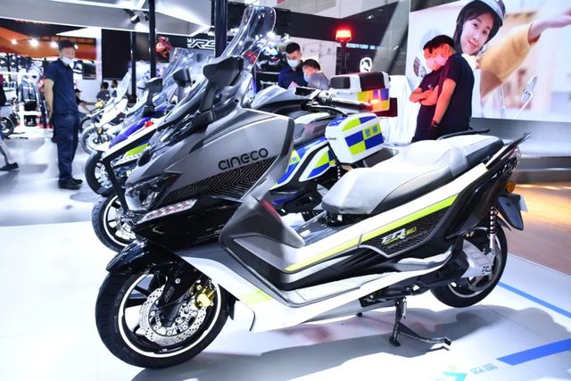 越南专家分析禁燃油摩托对越车市影响