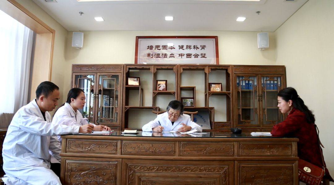 亚宝药业：与山西省中医院签订中药新药项目技术转让协议