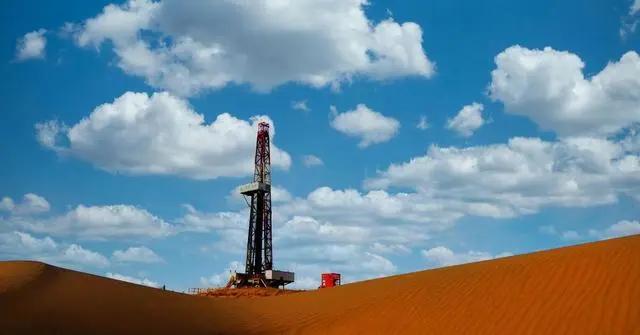 万达电影中报预增难挡股东们减持，两个季度业绩背道而驰，Q2亏损加剧