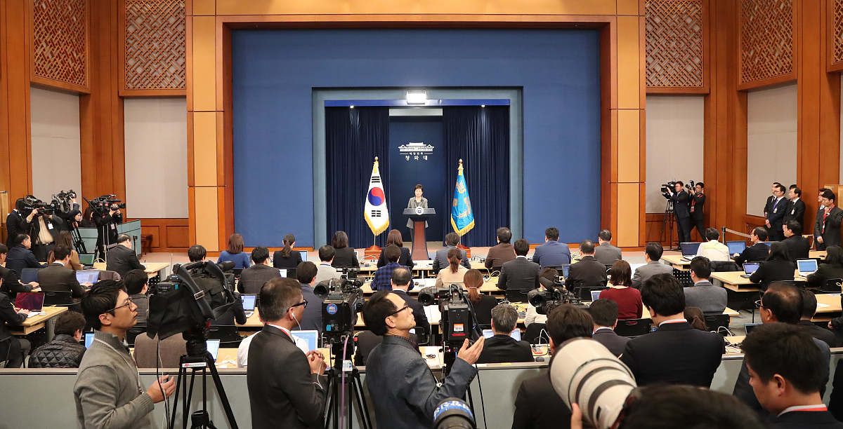 商务部新闻发言人就中美瑞典经贸会谈答记者问