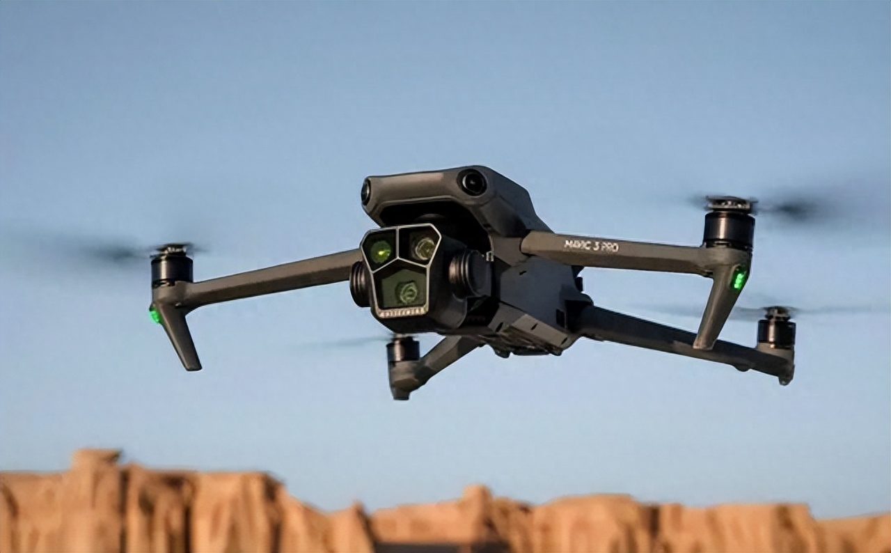 哥伦比亚交通部向国家警察交通局交付三架大疆无人机