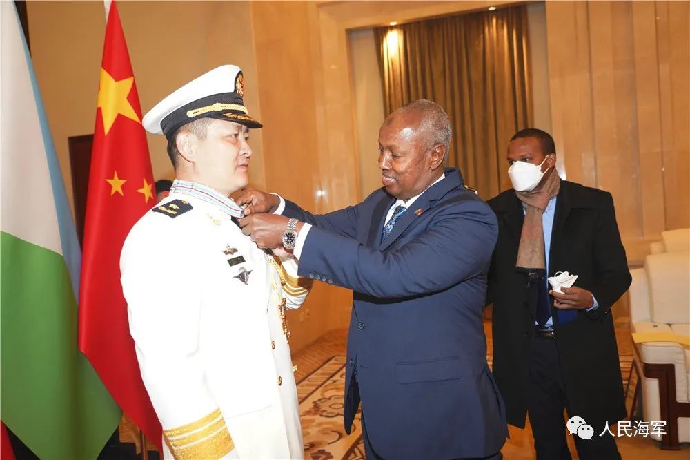 吉总统签署关于在伊塞克湖州设立投资特区的法令