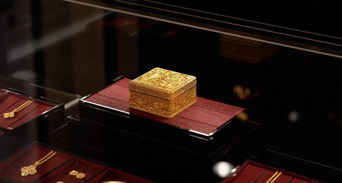 老铺黄金：上半年期内利润22.68亿元 同比增长285.8%