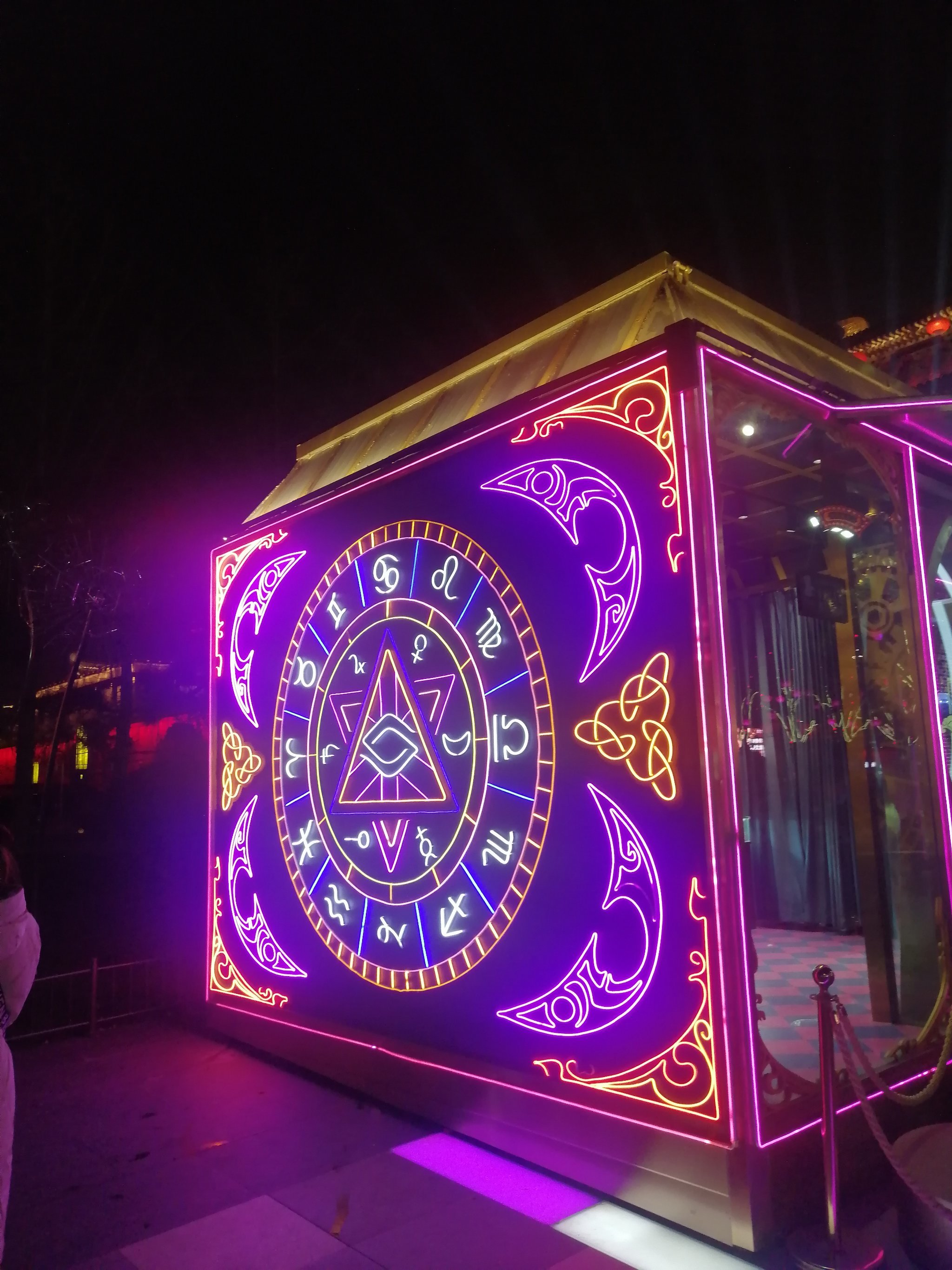 潘多拉将在中国关闭100家店