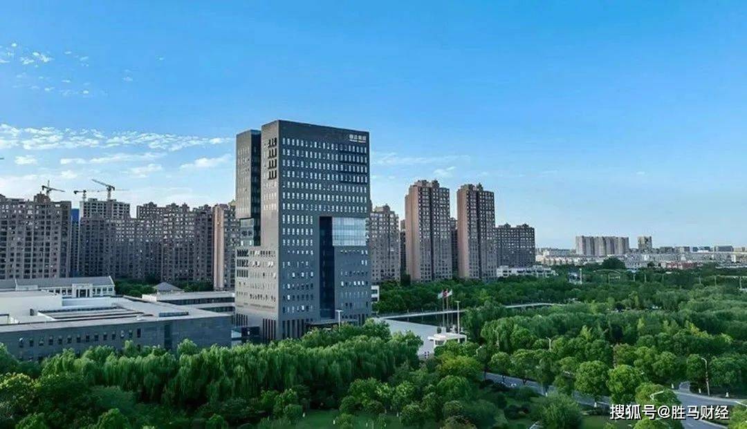 悦达投资上半年减收增利，Q2亏损拖后腿，新能源转型收益难抵债务高压