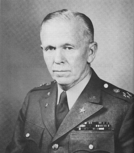 加纳提名新任国防部长和环境部长