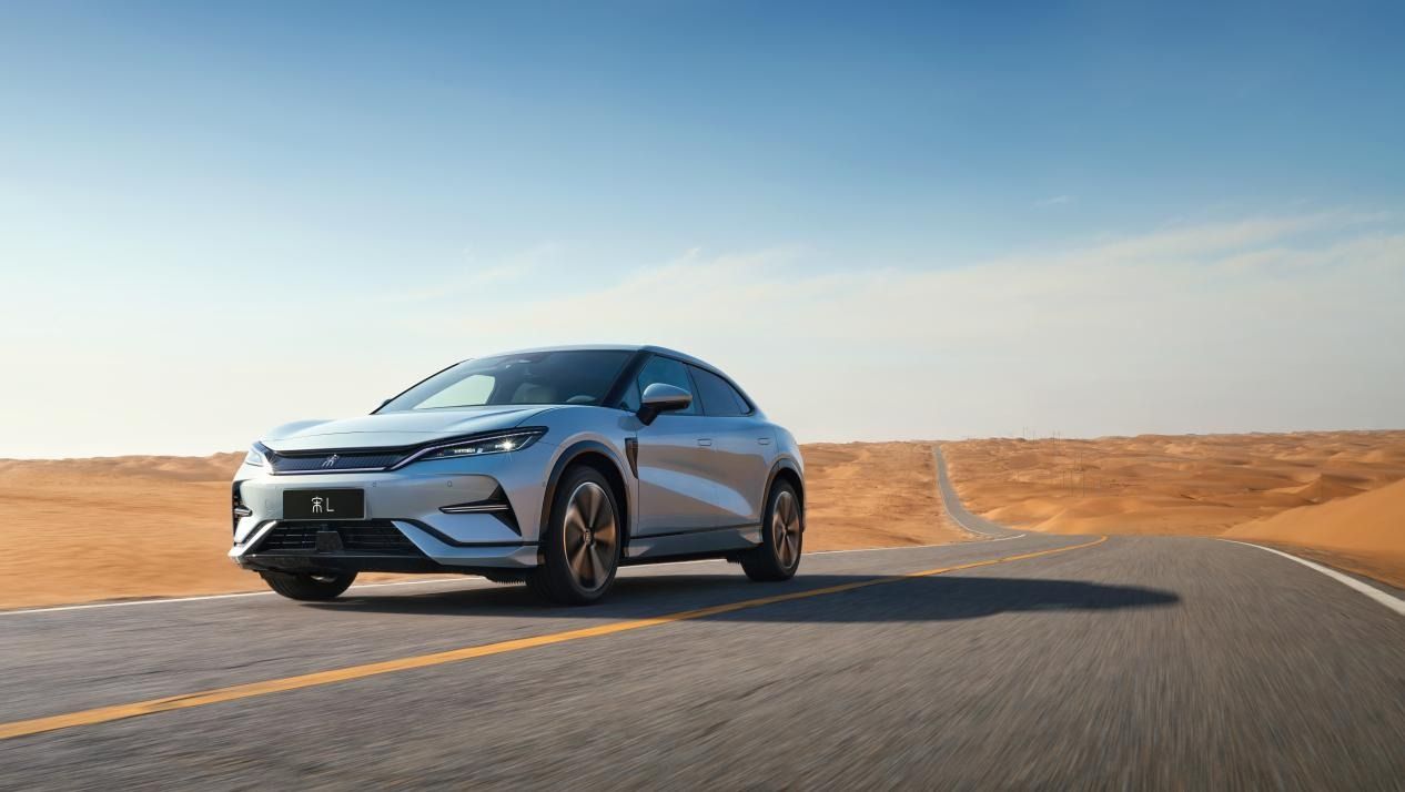 六座SUV新车型密集上市,车企瞄准家庭出行打响“卡位战” | 人民智行