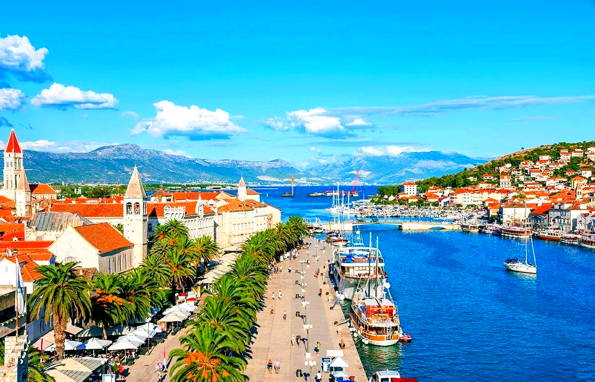 克罗地亚的国际旅游收入至少占全球收入的1%
