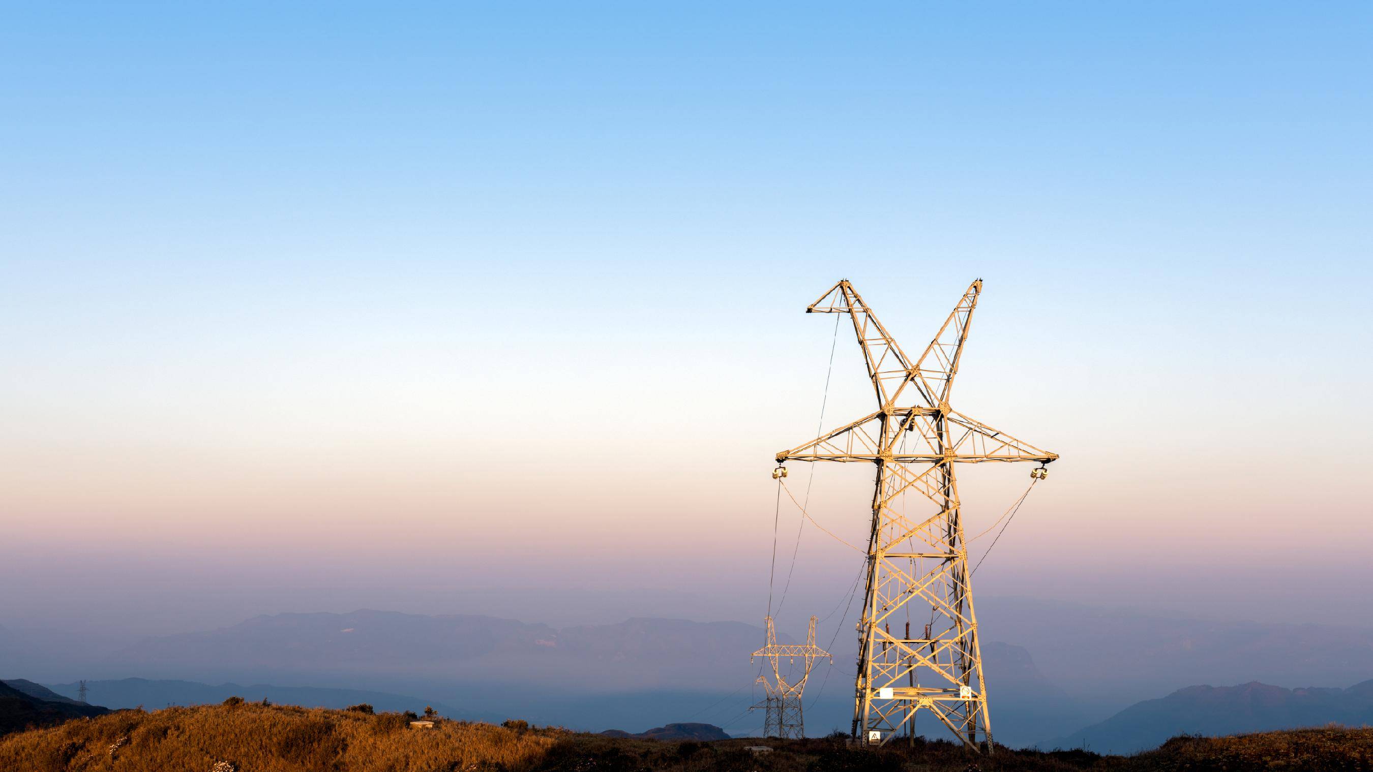 国家能源局：截至7月底全国累计发电装机容量36.7亿千瓦，同比增长18.2%