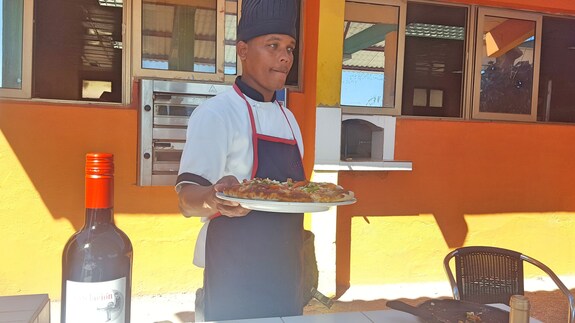 古巴圣地亚哥机场启动翻新改造