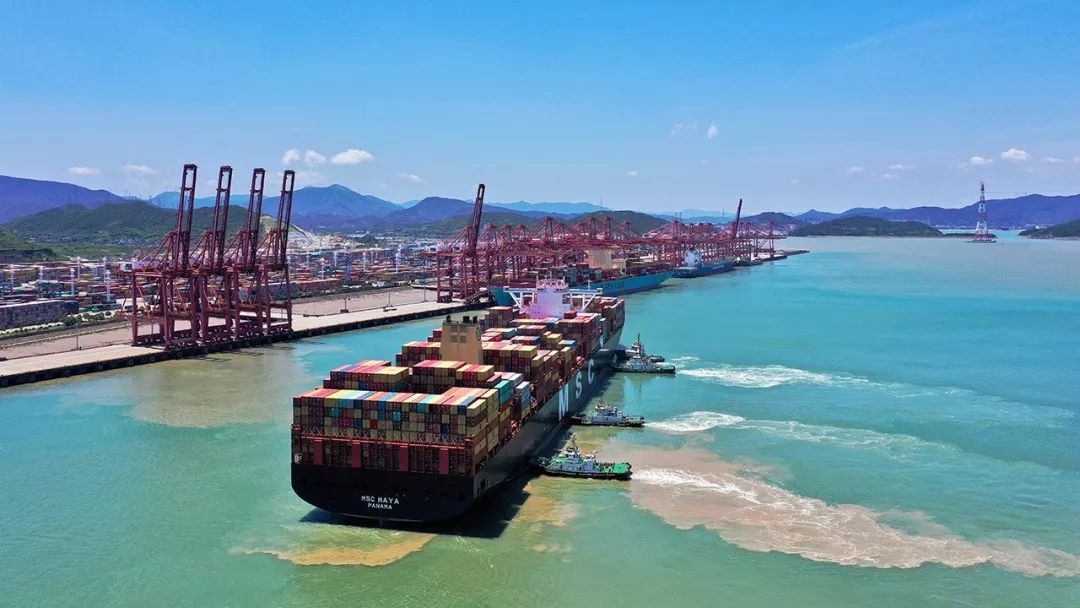 体量全球最大！52亿吨、41.5万亿元……海关总署最新发布