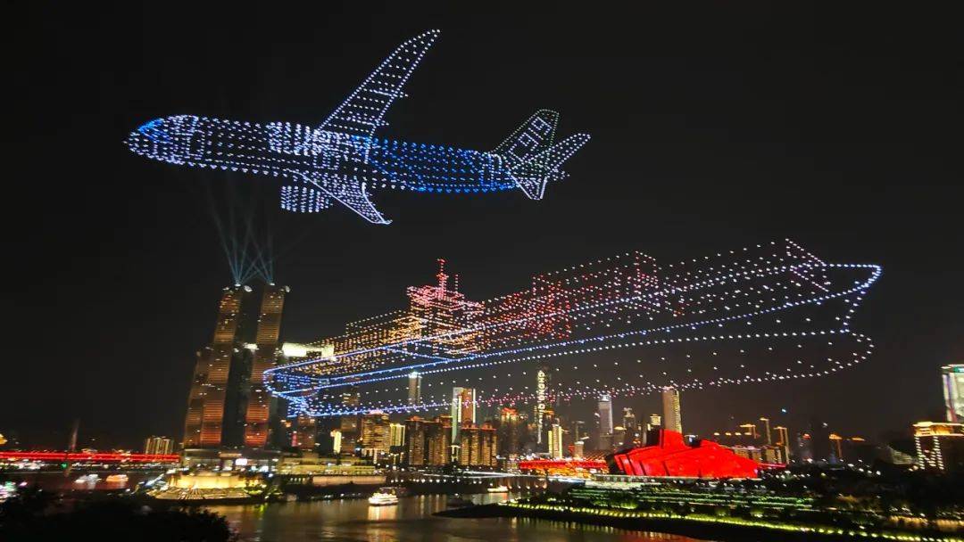 1.2万架无人机+灯光秀刷屏！今晚，深圳排面拉满