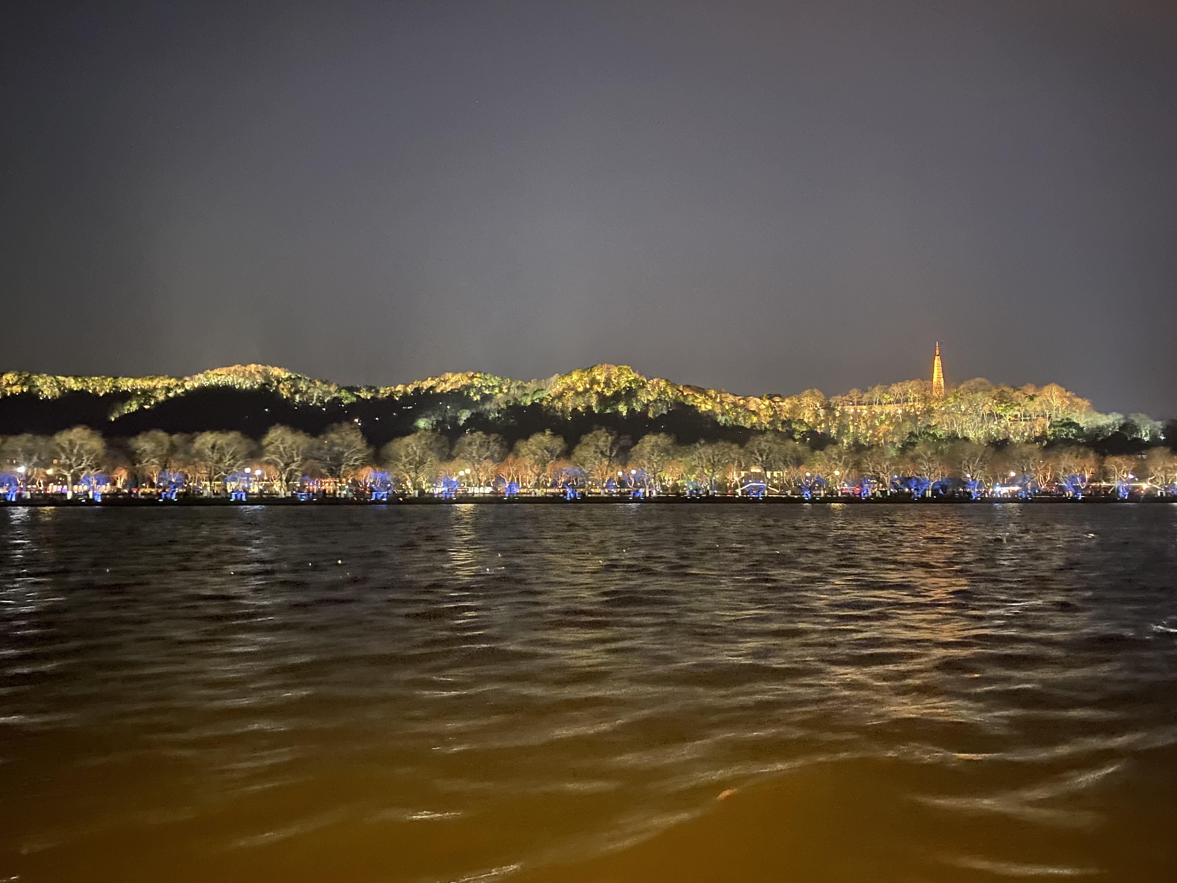 浪涌钱唐，湖起东南：一部西湖写就的杭州史